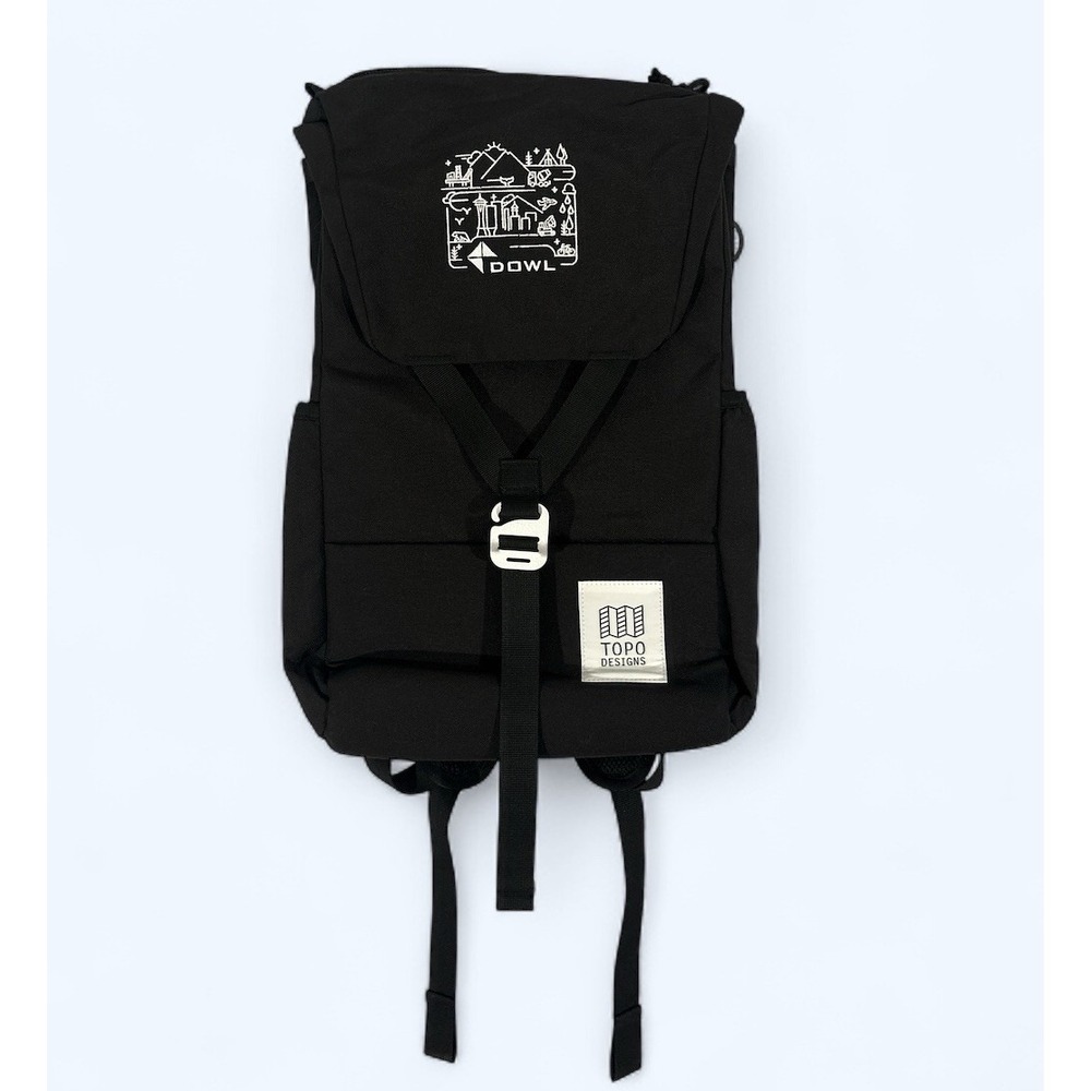 Topo DOWL EMBROIDERED Backpack Black Cinch Flap DayBag Laptop 23L Rooster